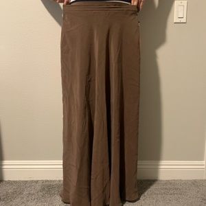 Jones New York 100% silk maxi skirt. Color brown.